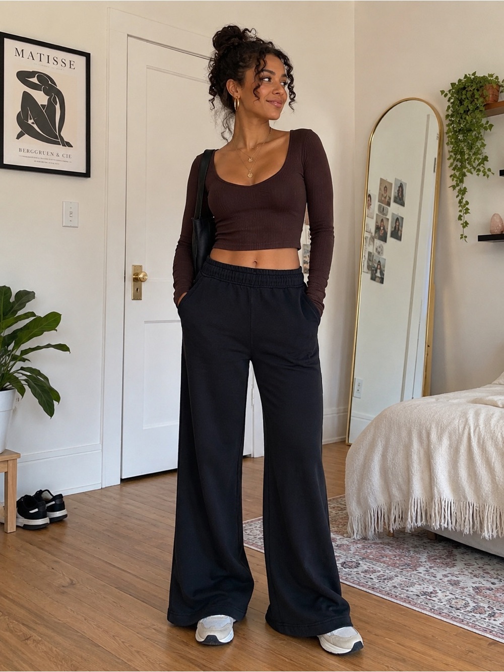 Wild Fable Womens XS Black Fleece Wide Leg Flare Sweatpants Pull On - Picture 2 of 12